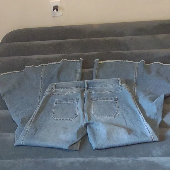 Standards & Practices jeans - Picture 8 of 13